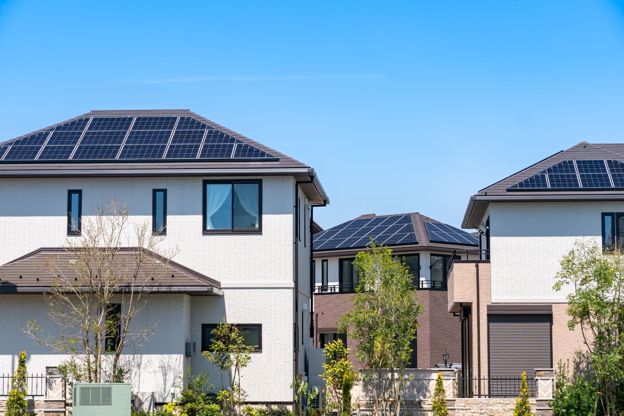 越谷で太陽光発電を導入するなら【2026年版】補助金・費用・業者を実際に調べてみた